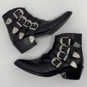 Toga Pulla multi straps Buckled boots size 39 J250 4 straps embellished buckle